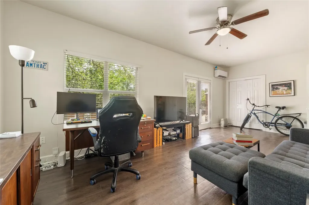 201 W 31st Street Austin TX 78705