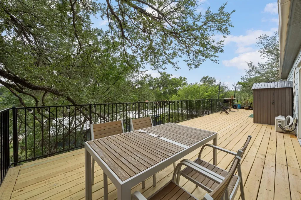 201 W 31st Street Austin TX 78705
