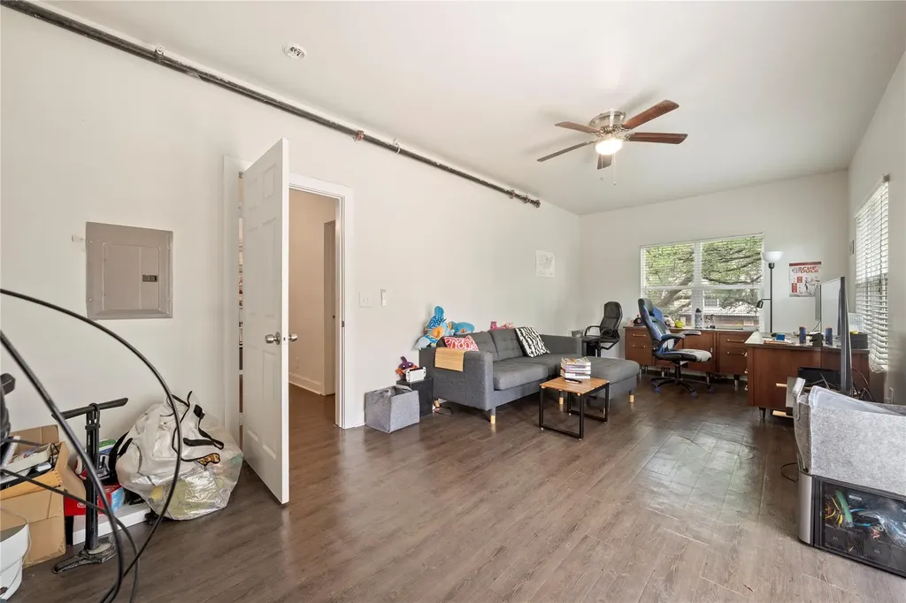 201 W 31st Street Austin TX 78705
