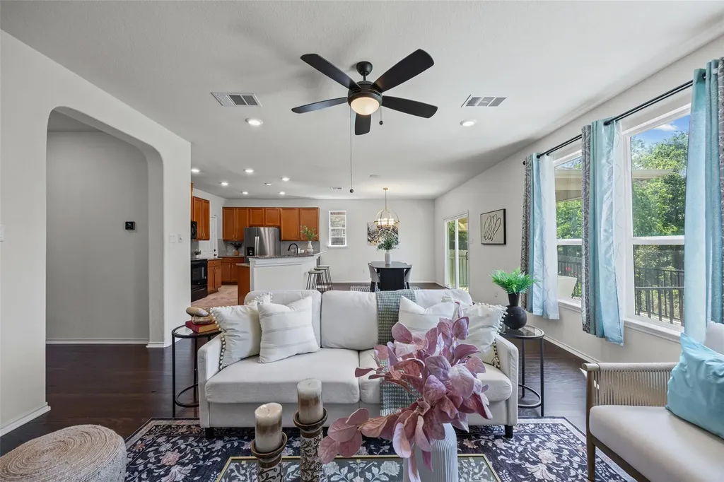 2471 Sunrise Road Round Rock TX 78664