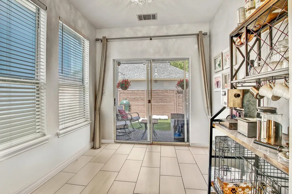 1616 Bridgeway Drive Austin TX 78704