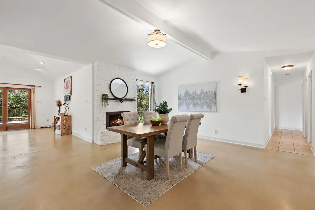 6808 Smokey Hill Road Austin TX 78736