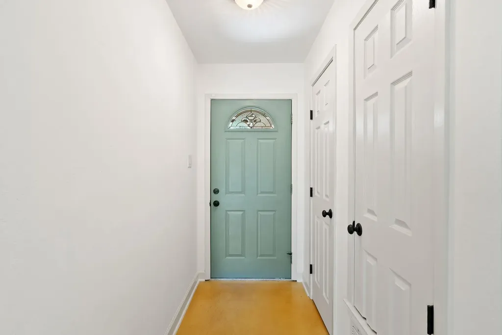 6808 Smokey Hill Road Austin TX 78736