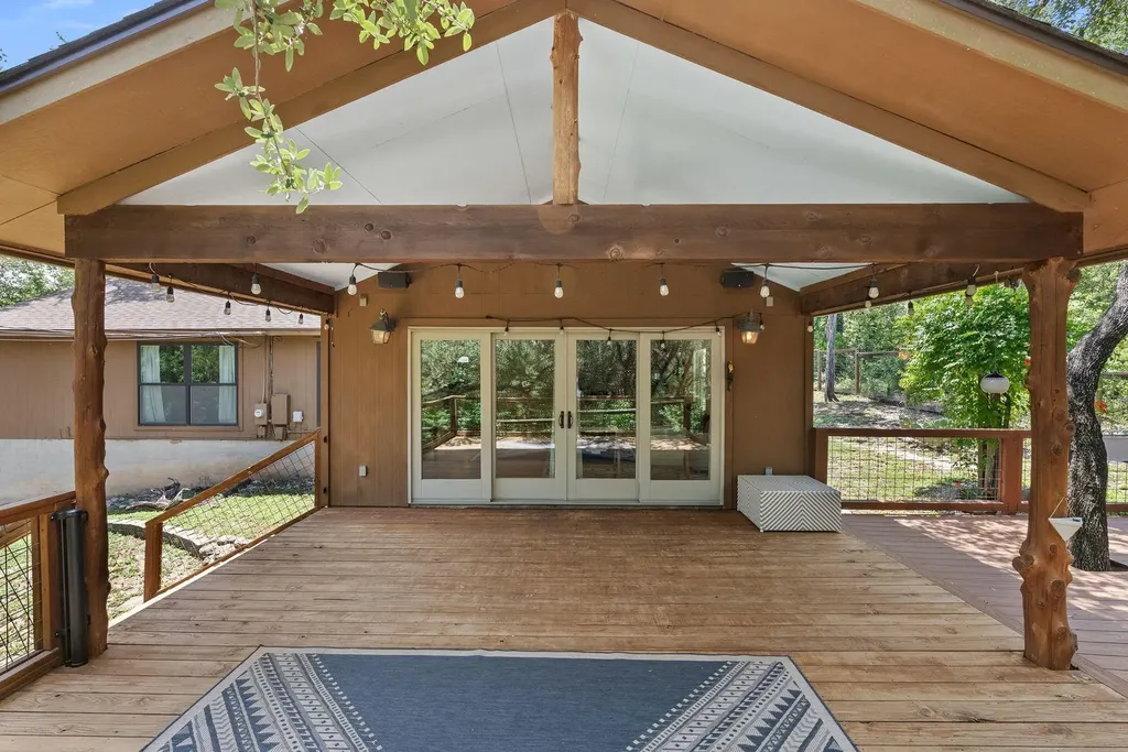 6808 Smokey Hill Road Austin TX 78736