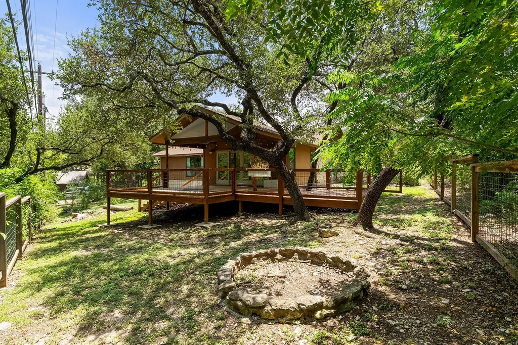 6808 Smokey Hill Road Austin TX 78736
