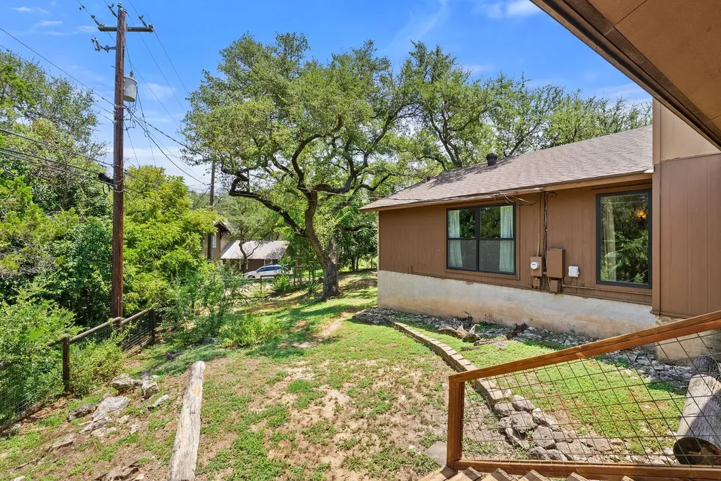 6808 Smokey Hill Road Austin TX 78736