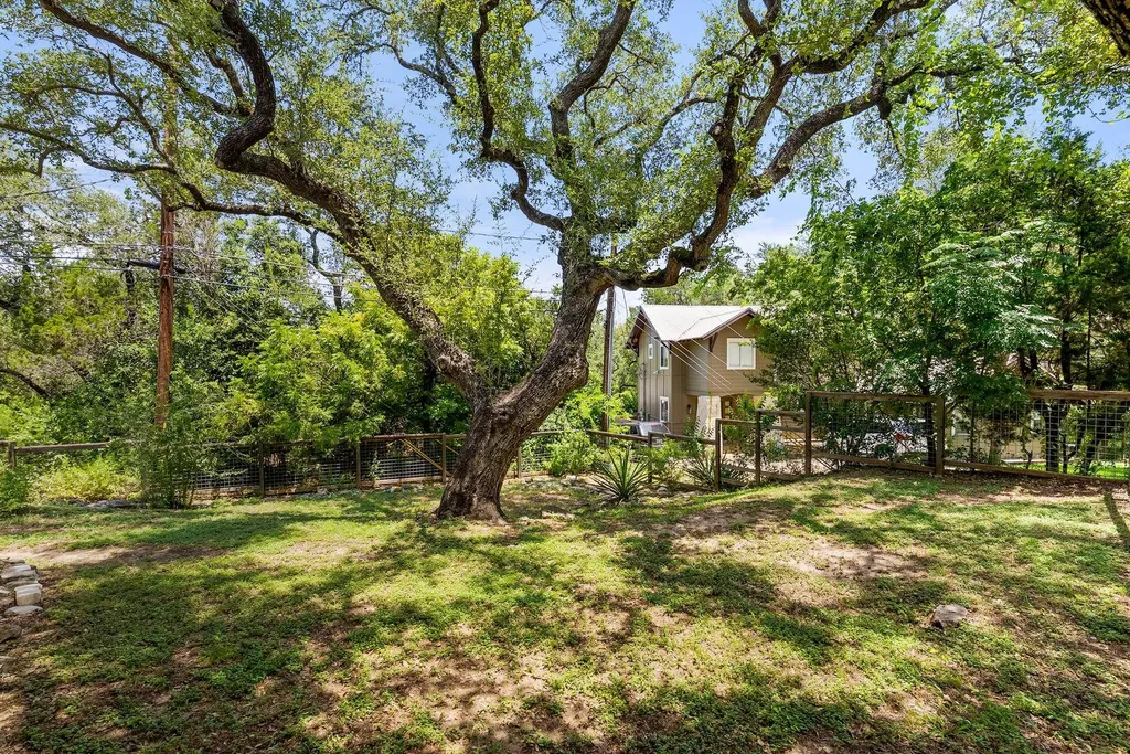 6808 Smokey Hill Road Austin TX 78736