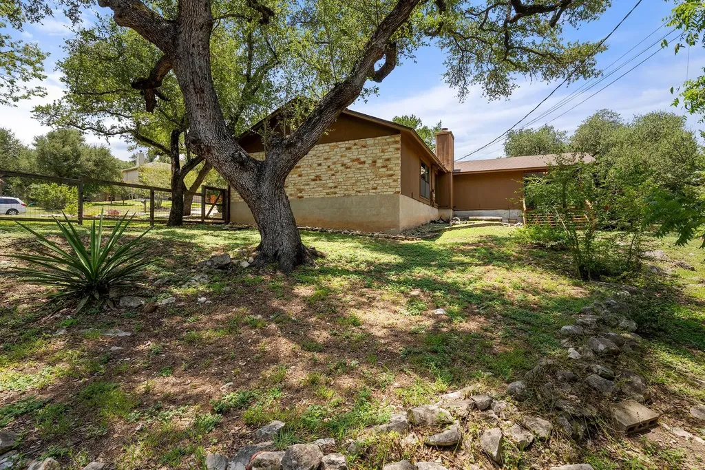 6808 Smokey Hill Road Austin TX 78736