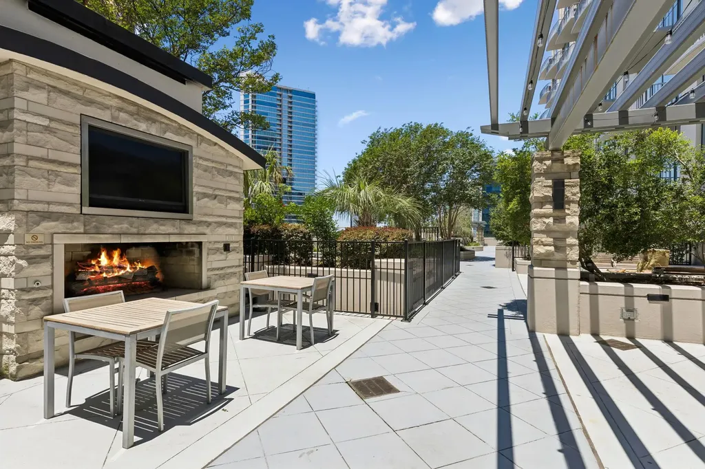 360 Nueces Street Austin TX 78701