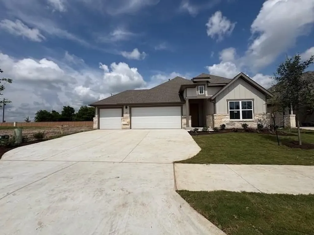 311 Greinert Drive Taylor TX 76574