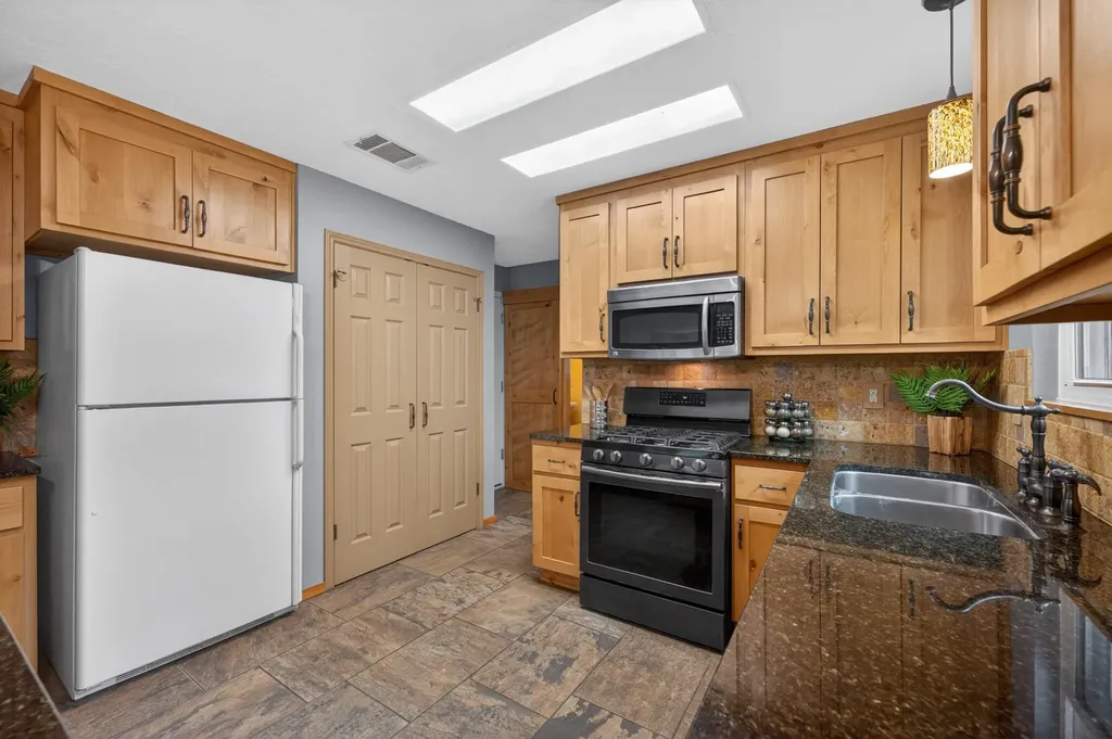 1200 Mountain View Drive Pflugerville TX 78660