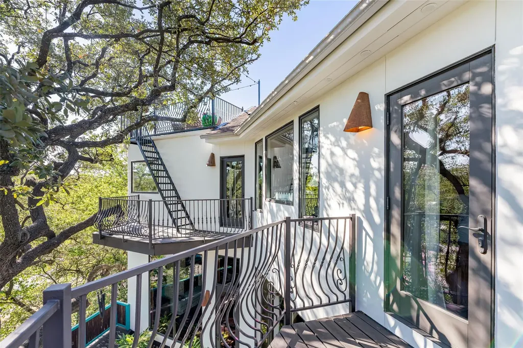 1300 Bluff Street Austin TX 78704