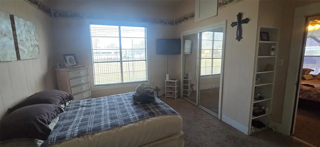 420 W 6th Street Taylor TX 76574