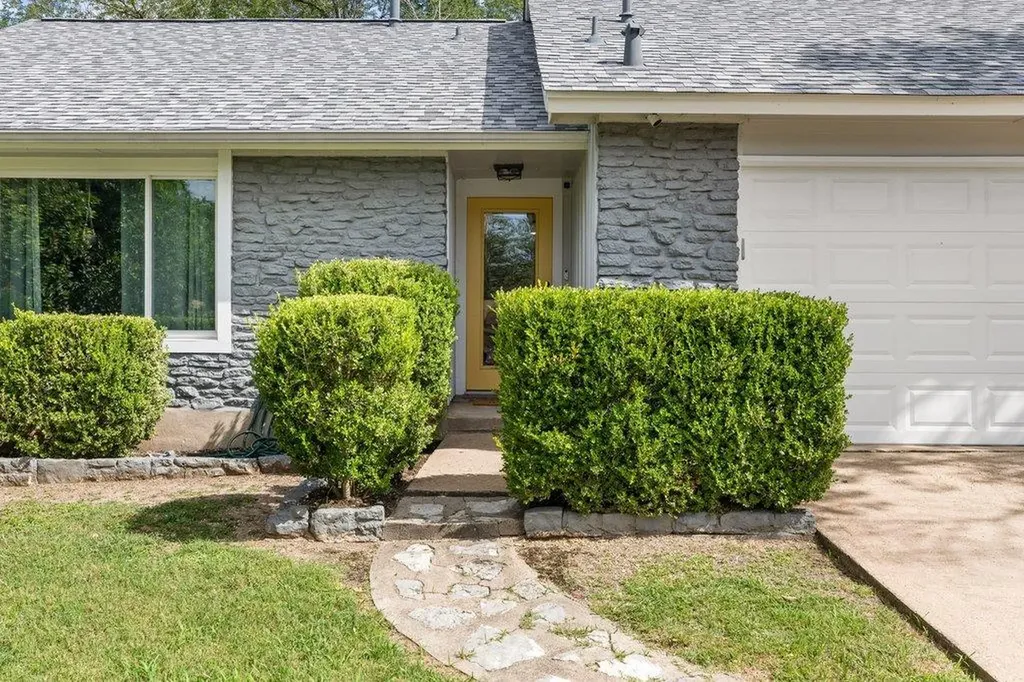 658 Mairo Street Austin TX 78748