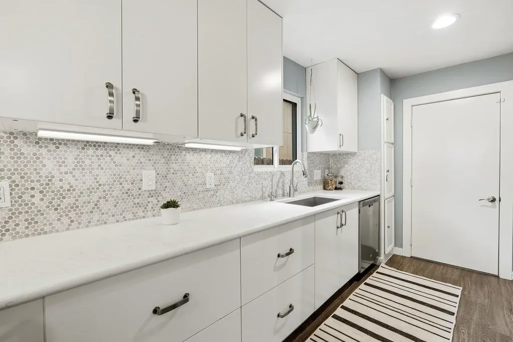 658 Mairo Street Austin TX 78748