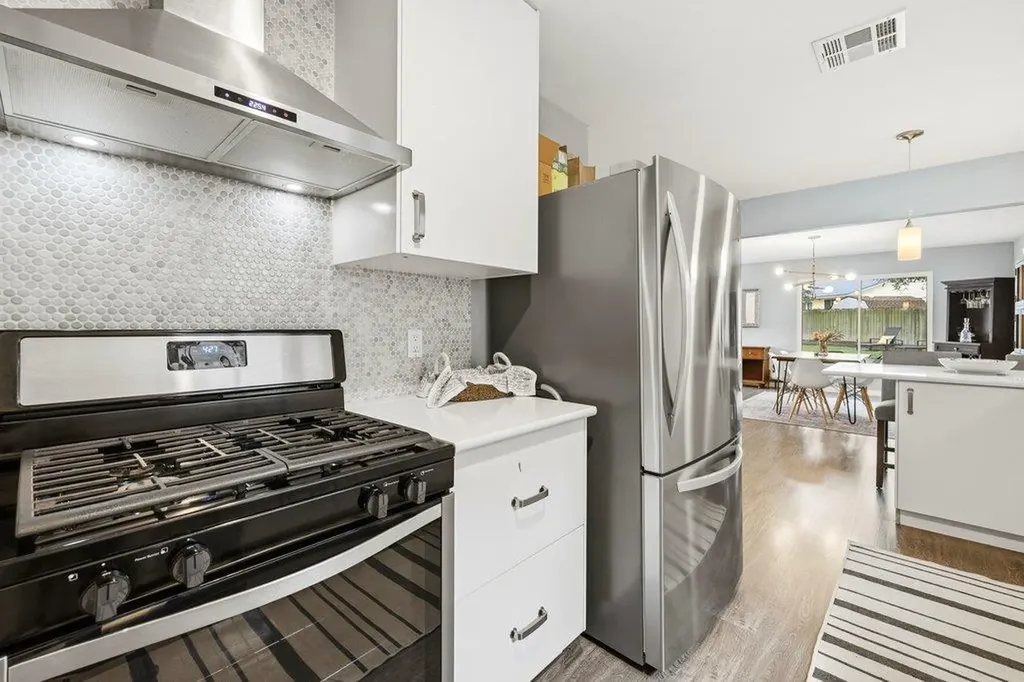 658 Mairo Street Austin TX 78748