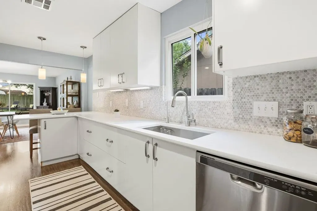 658 Mairo Street Austin TX 78748