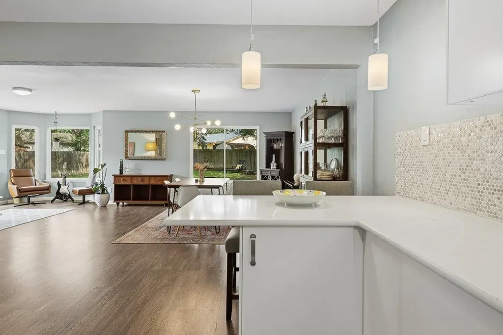 658 Mairo Street Austin TX 78748