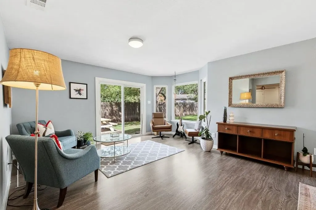 658 Mairo Street Austin TX 78748