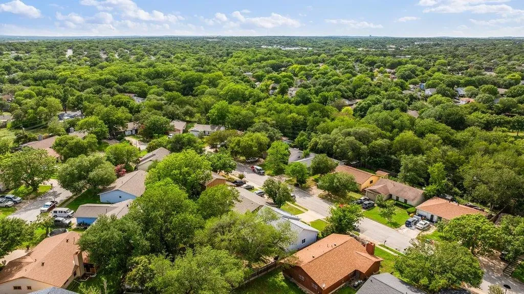 658 Mairo Street Austin TX 78748