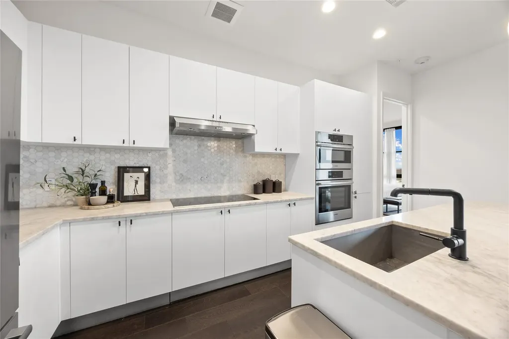 800 Embassy Drive Austin TX 78702