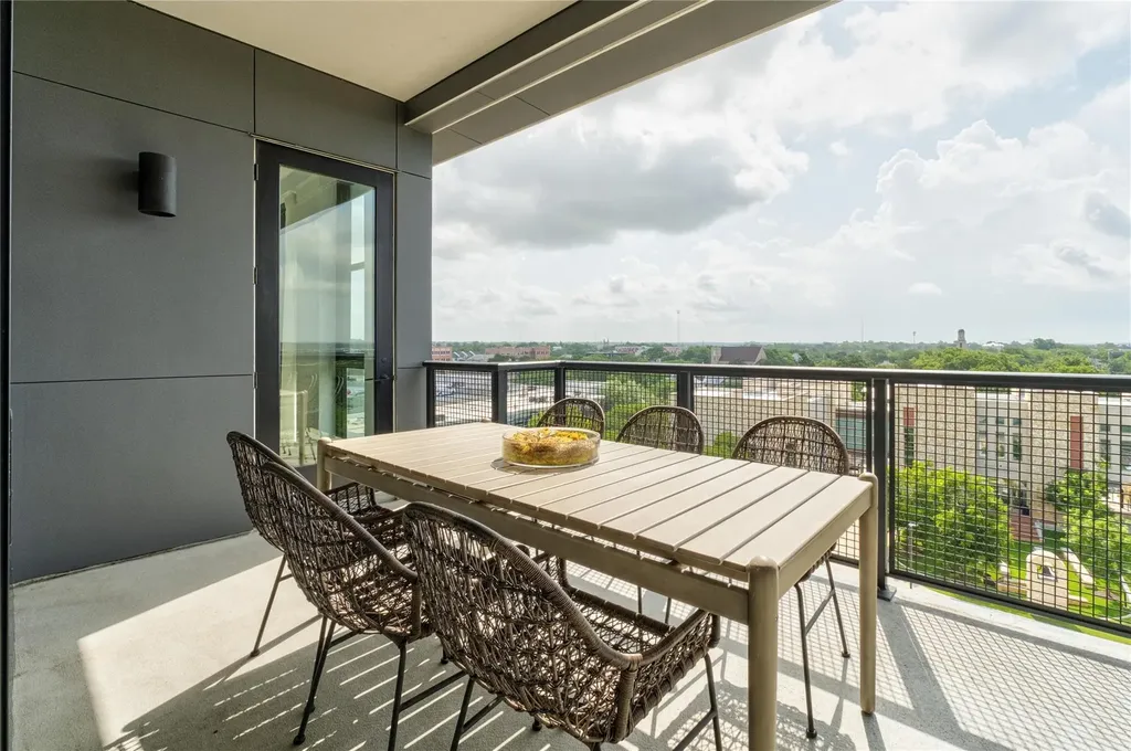 800 Embassy Drive Austin TX 78702