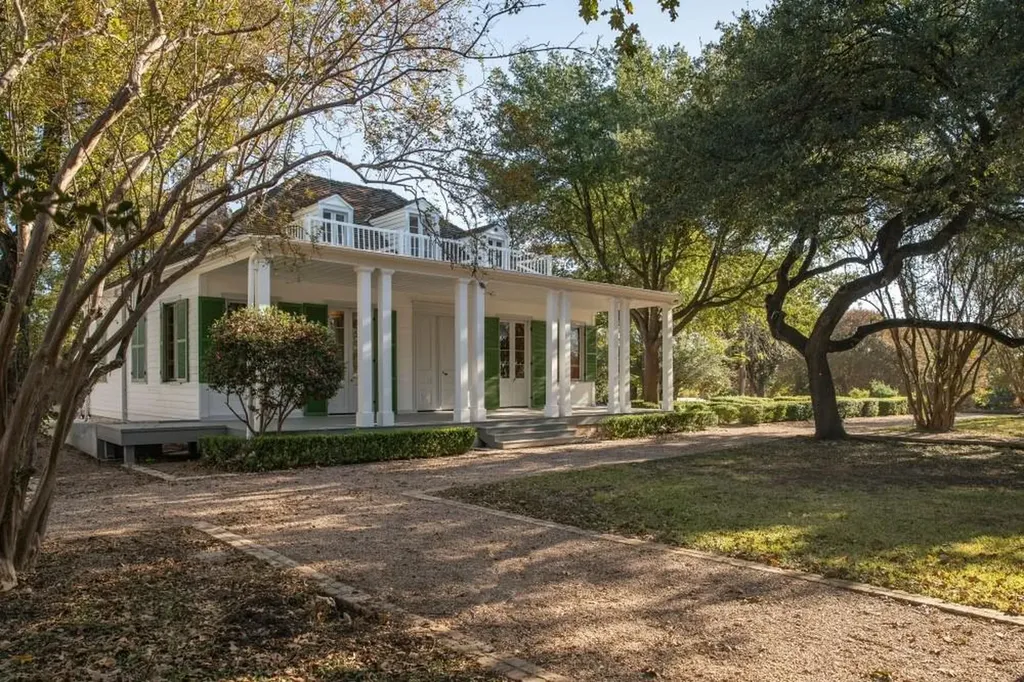 800 Embassy Drive Austin TX 78702
