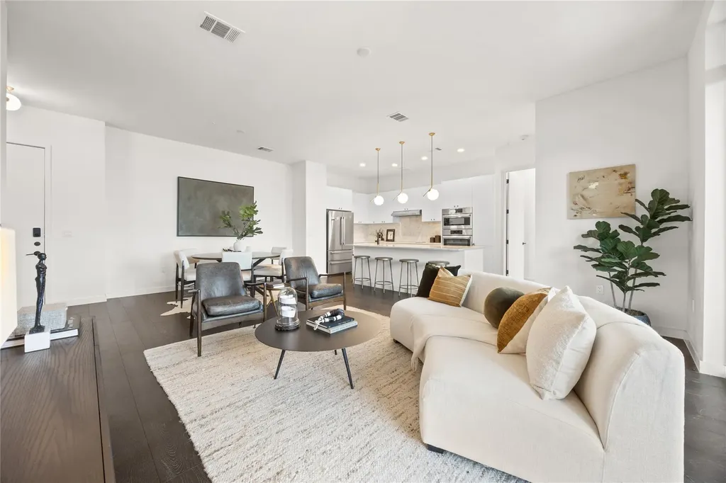 800 Embassy Drive Austin TX 78702