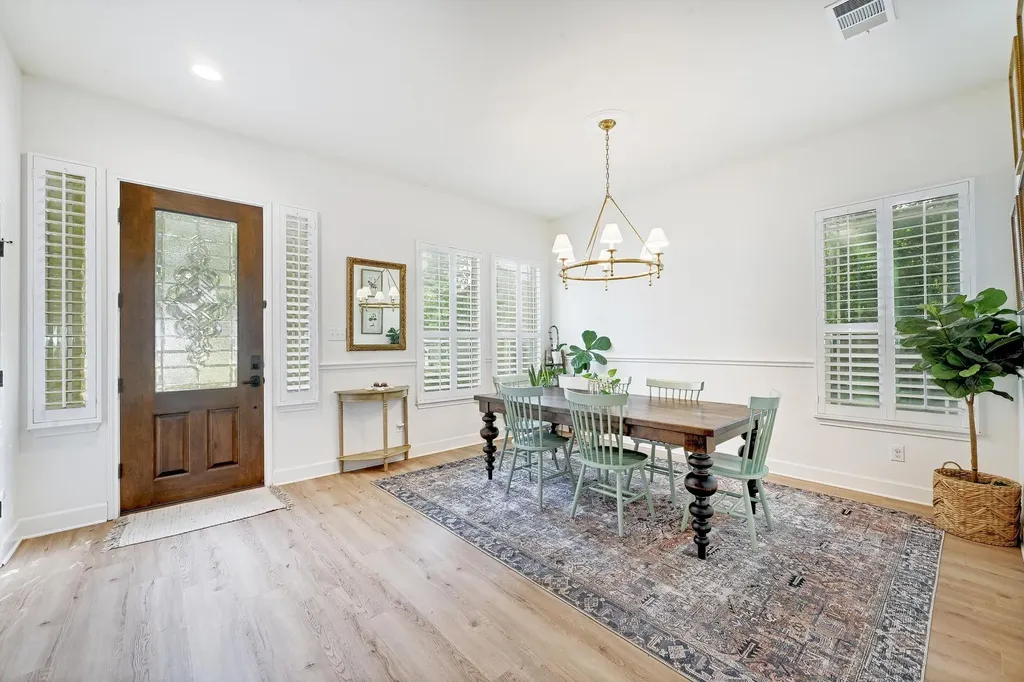 7721 Haggans Lane Austin TX 78739