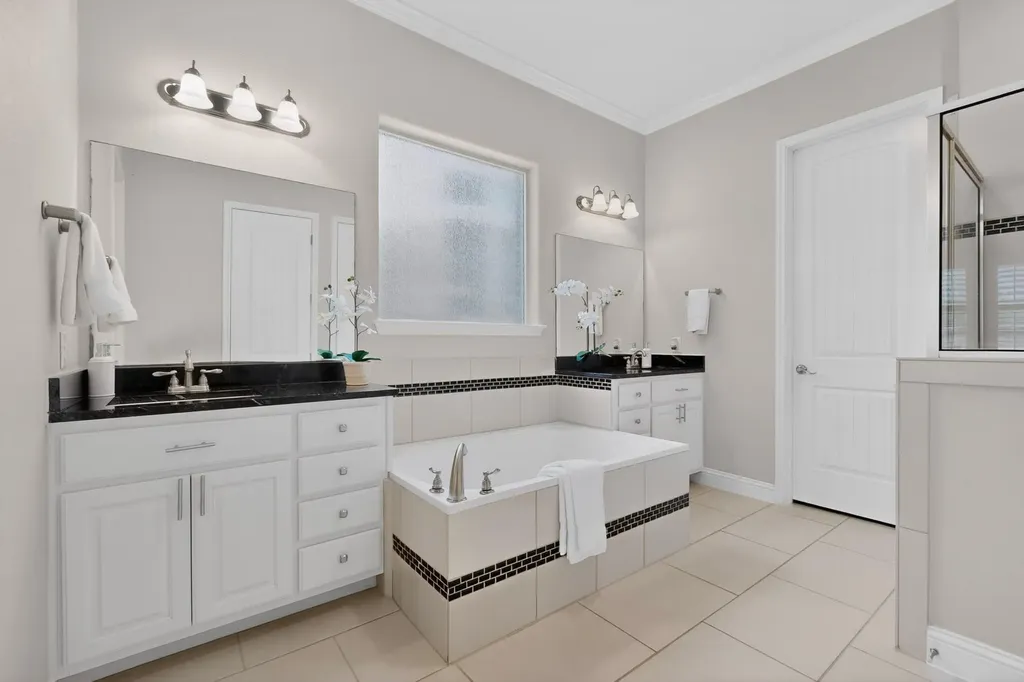 13900 Tyburn Trail Austin TX 78717