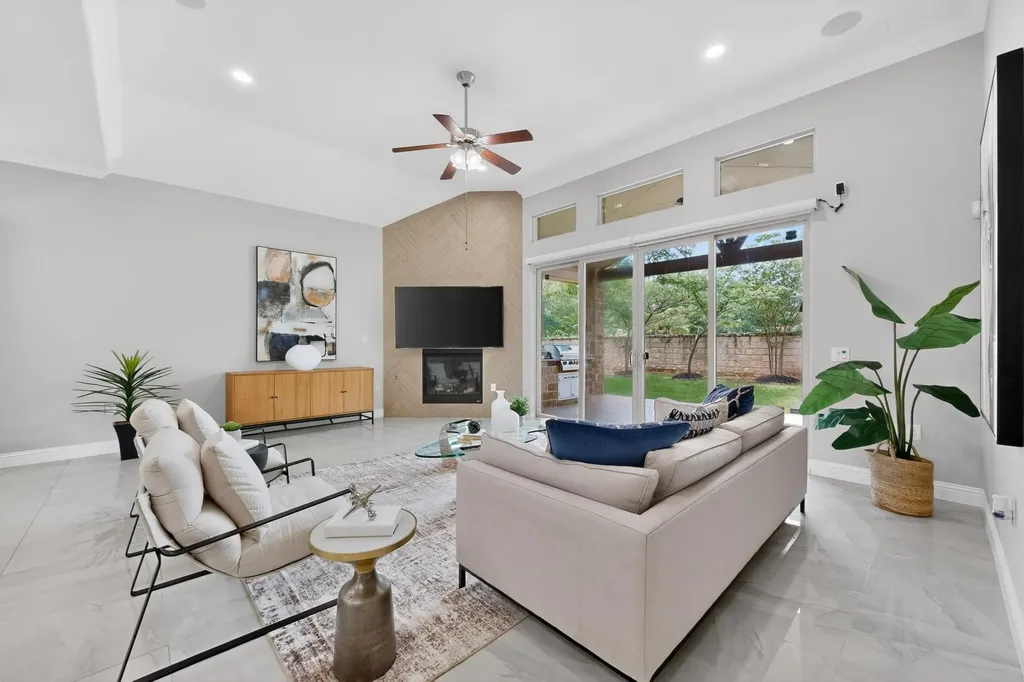 13900 Tyburn Trail Austin TX 78717