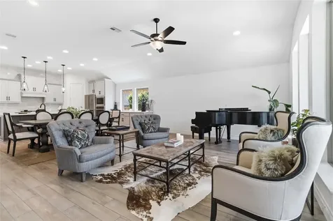 425 Juana Way Street New Braunfels TX 78132