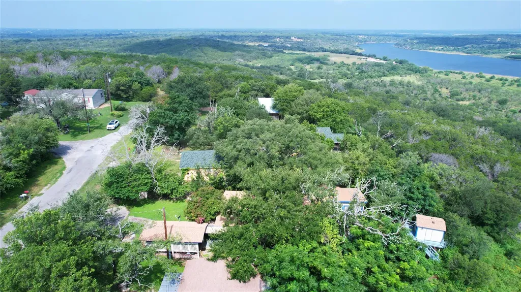 234 Terrace Drive Spicewood TX 78669