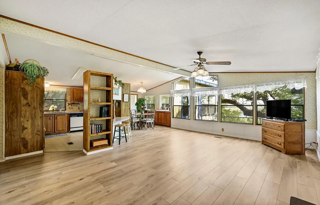 234 Terrace Drive Spicewood TX 78669
