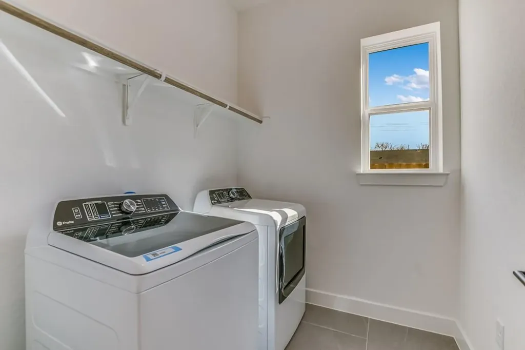 1424 Hartley Drive Leander TX 78641
