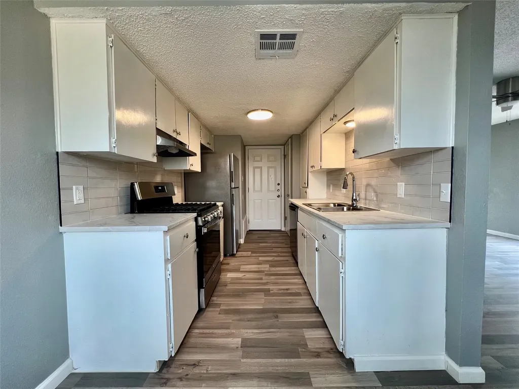 10707 Daryl Cove Austin TX 78758