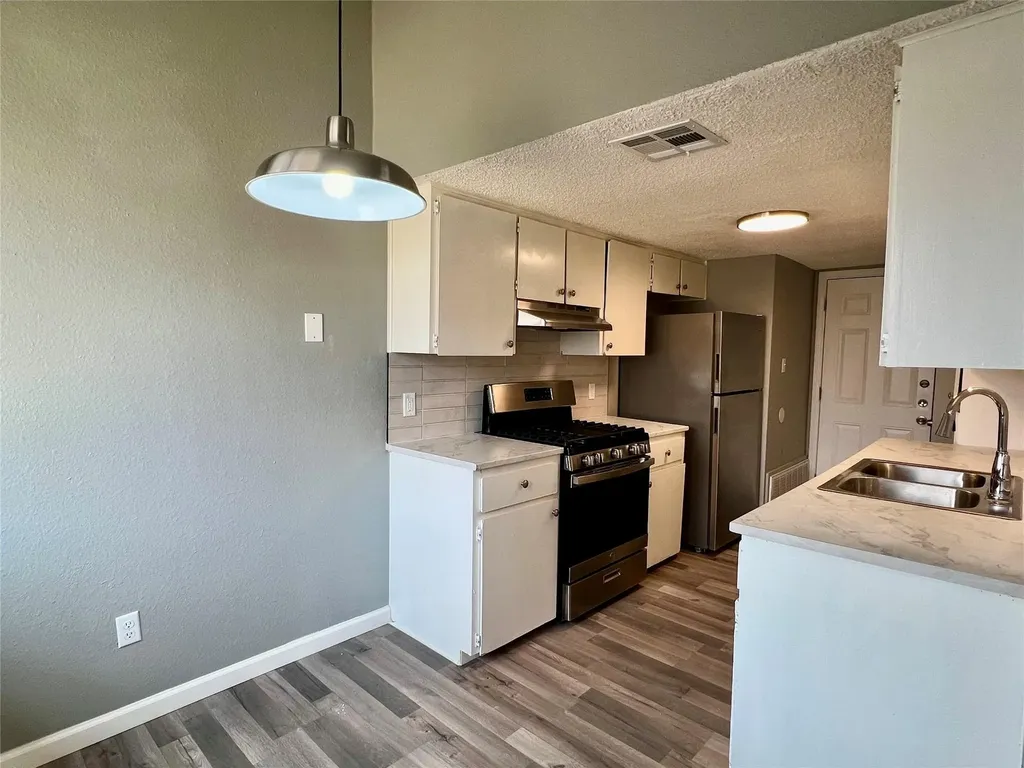 10707 Daryl Cove Austin TX 78758