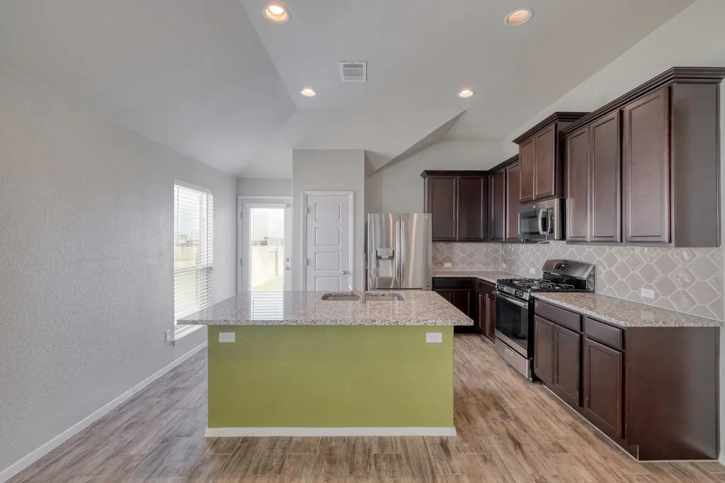 264 Gaida Loop Georgetown TX 78628