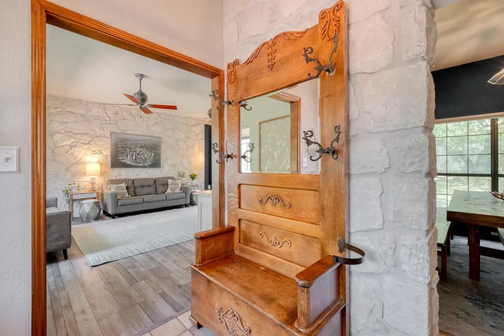 202 Ridgewood Drive Georgetown TX 78628