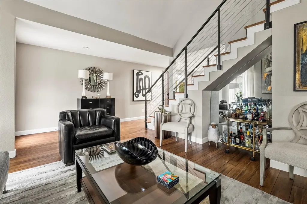 2101 Airole Way Austin TX 78704