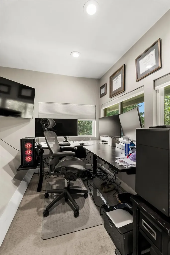 2101 Airole Way Austin TX 78704