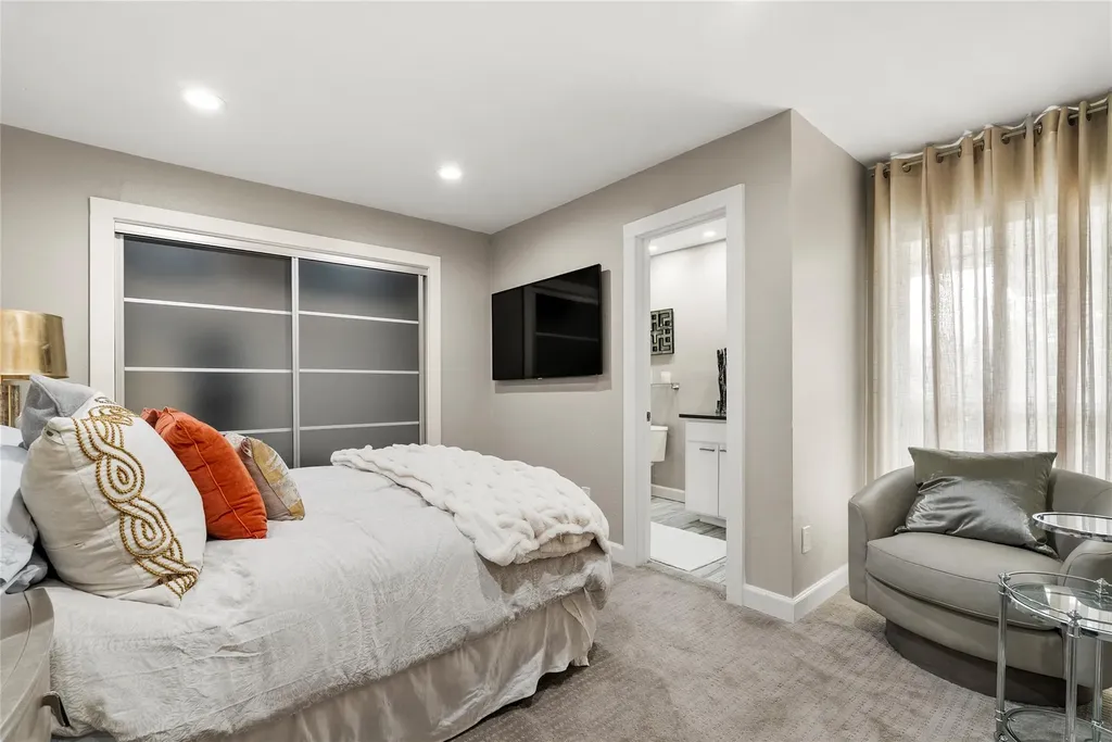 2101 Airole Way Austin TX 78704