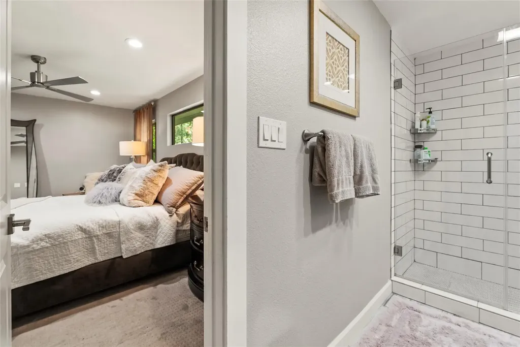 2101 Airole Way Austin TX 78704