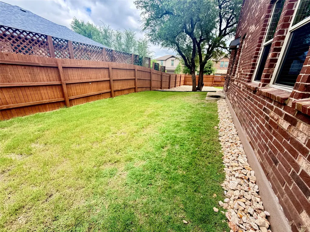 533 Appalachian Trail Leander TX 78641