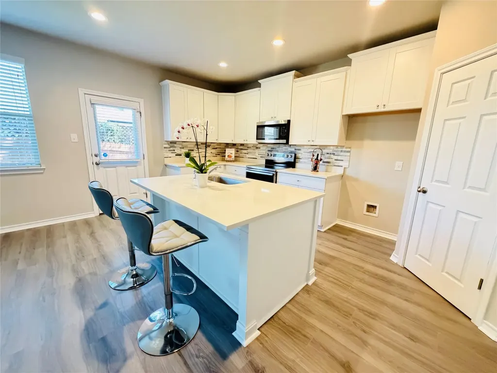533 Appalachian Trail Leander TX 78641