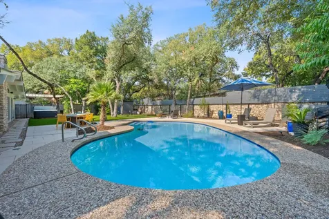 412 Ridgewood Road West Lake Hills TX 78746