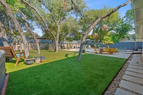 412 Ridgewood Road West Lake Hills TX 78746