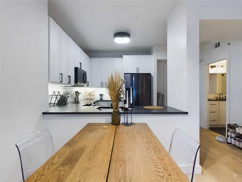 54 Rainey Street Austin TX 78701
