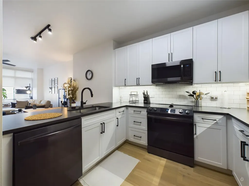 54 Rainey Street Austin TX 78701