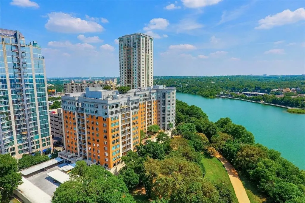 54 Rainey Street Austin TX 78701